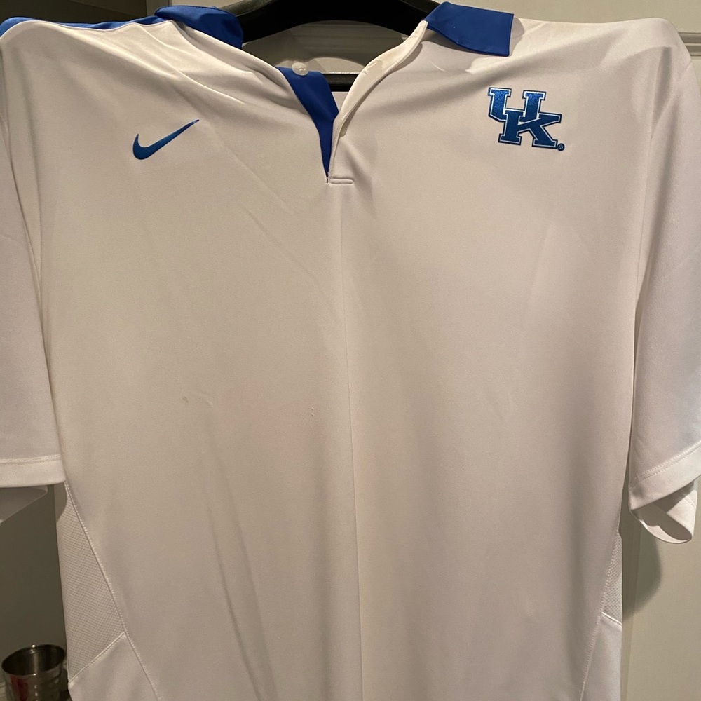 Nike dry fit University of Kentucky shirt